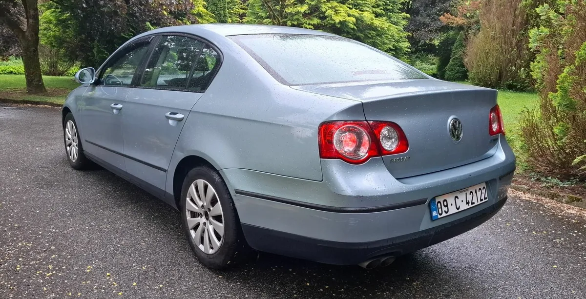 09 VW Passat , 2Lt Diesel,    New NCT - Image 4