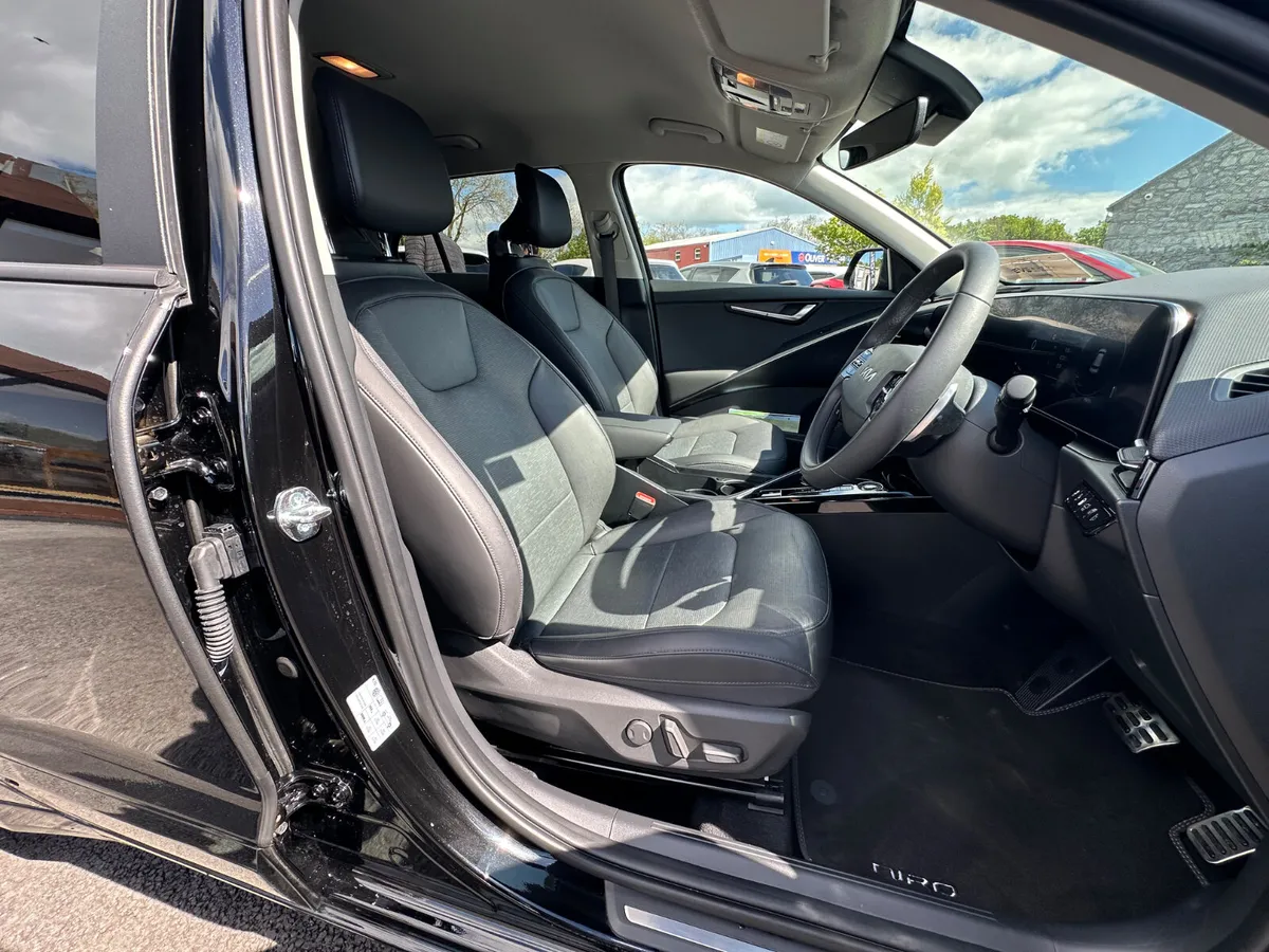 K4 Plug in Hybrid - Almost new - PHEV - Image 2