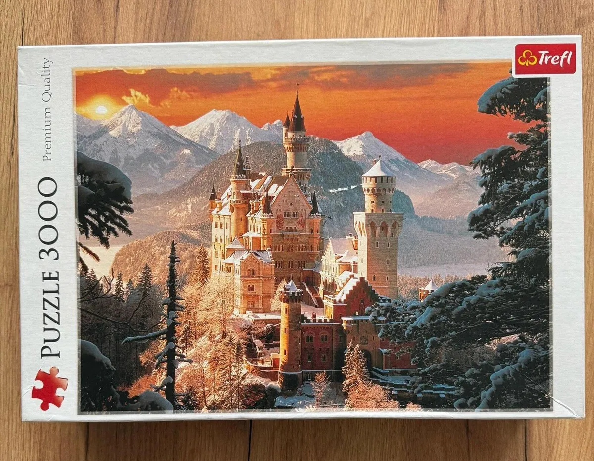 Puzzle Wintery Neuschwanstein Castle Germany 3000 - Image 1