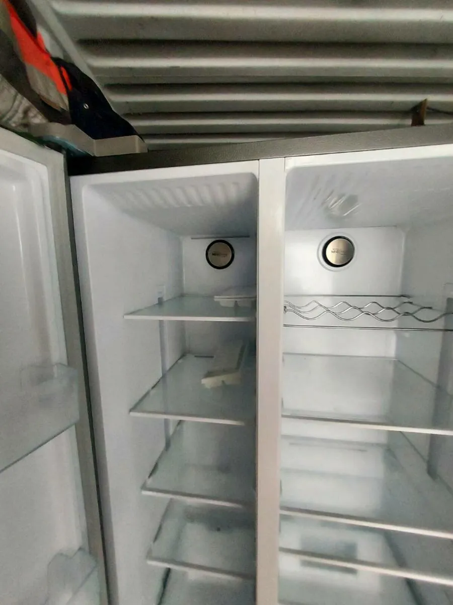 Fridge microwave - Image 2