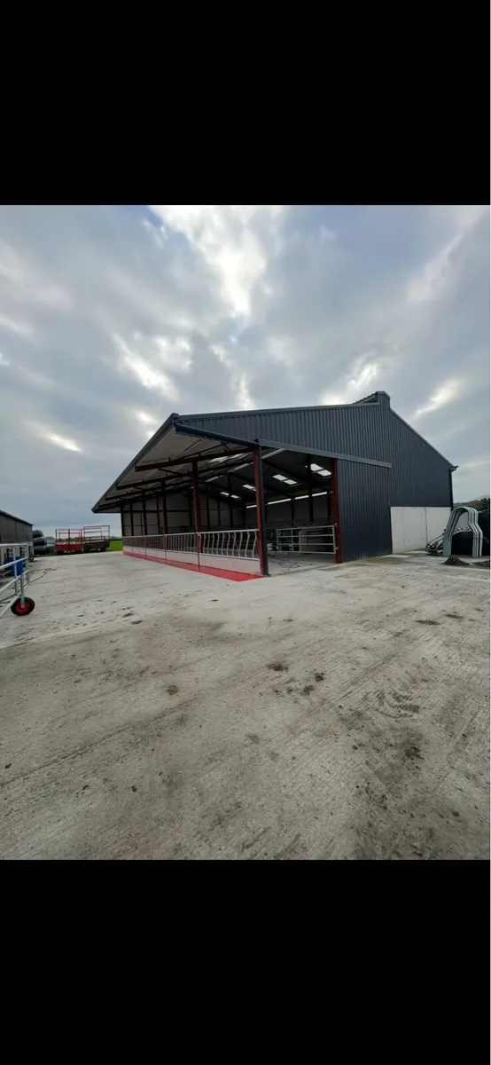 Farm buildings - Image 1