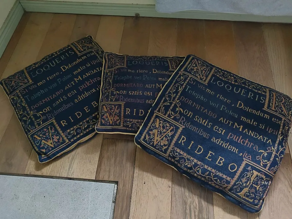 Cushions - Image 2