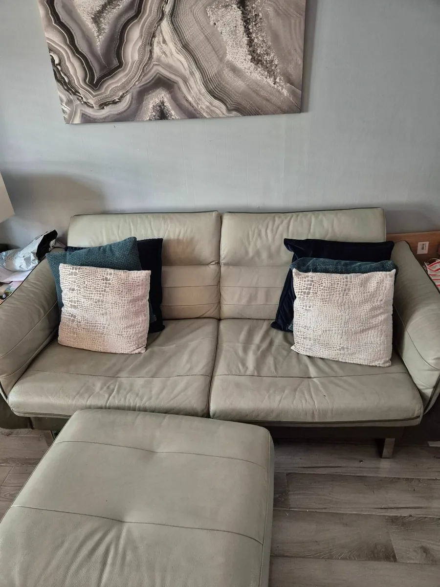 4 Piece Leather Suite - Image 1