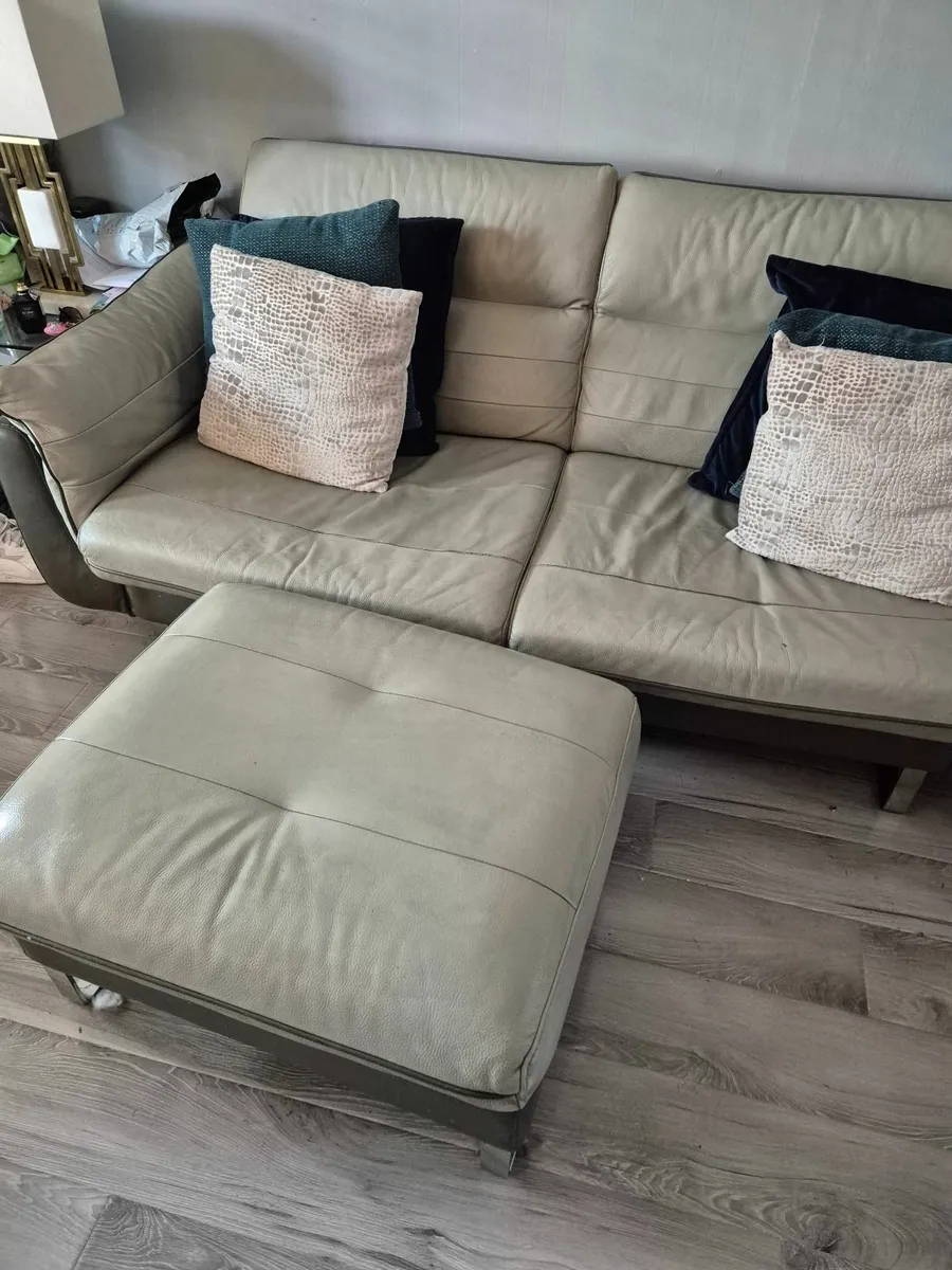 4 Piece Leather Suite - Image 3