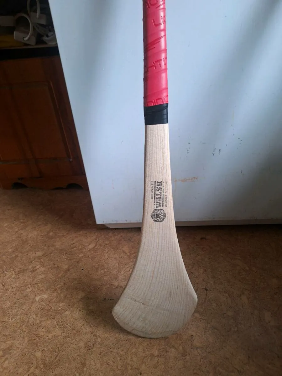 Hurleys - Image 2