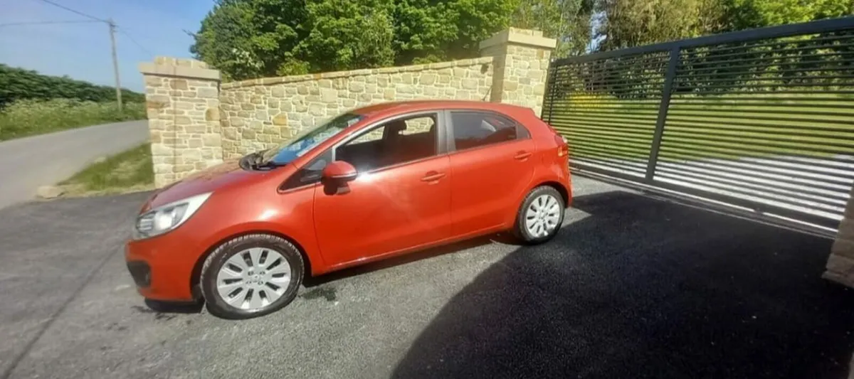 2014  KIA RIO - Image 1