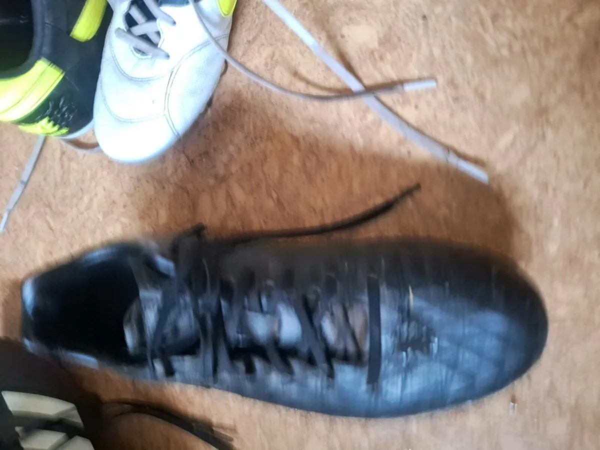 Football boots - Image 3