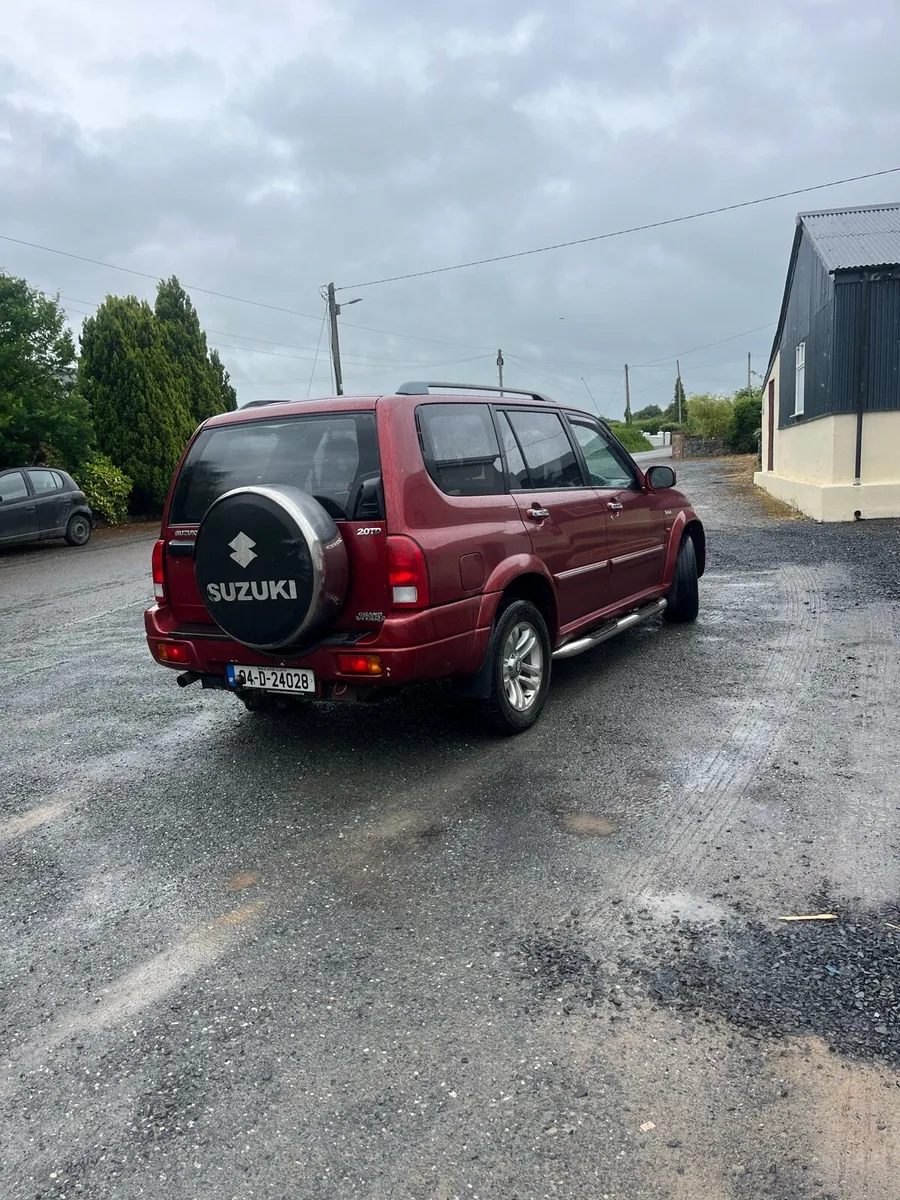 Suzuki xl7 Vitara - Image 4