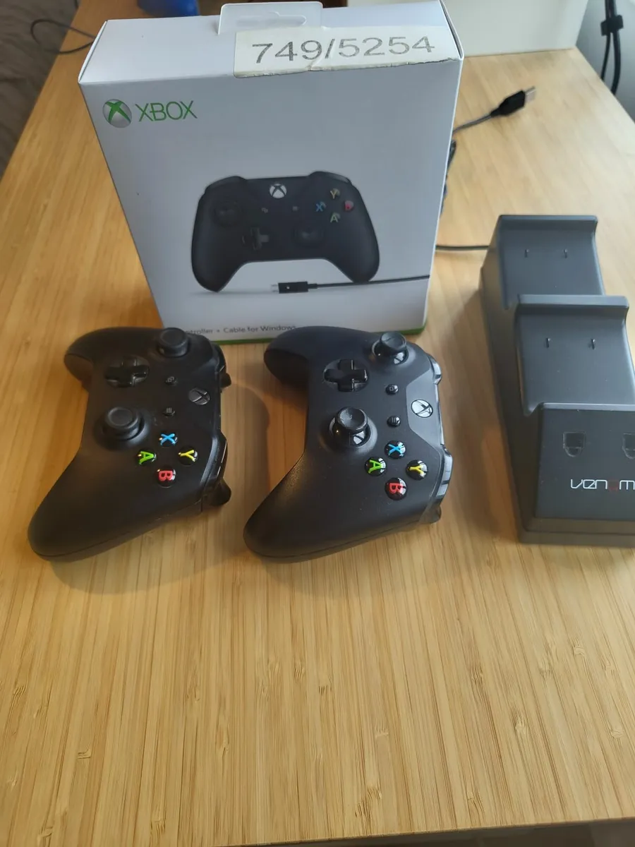 Xbox controller - Image 1