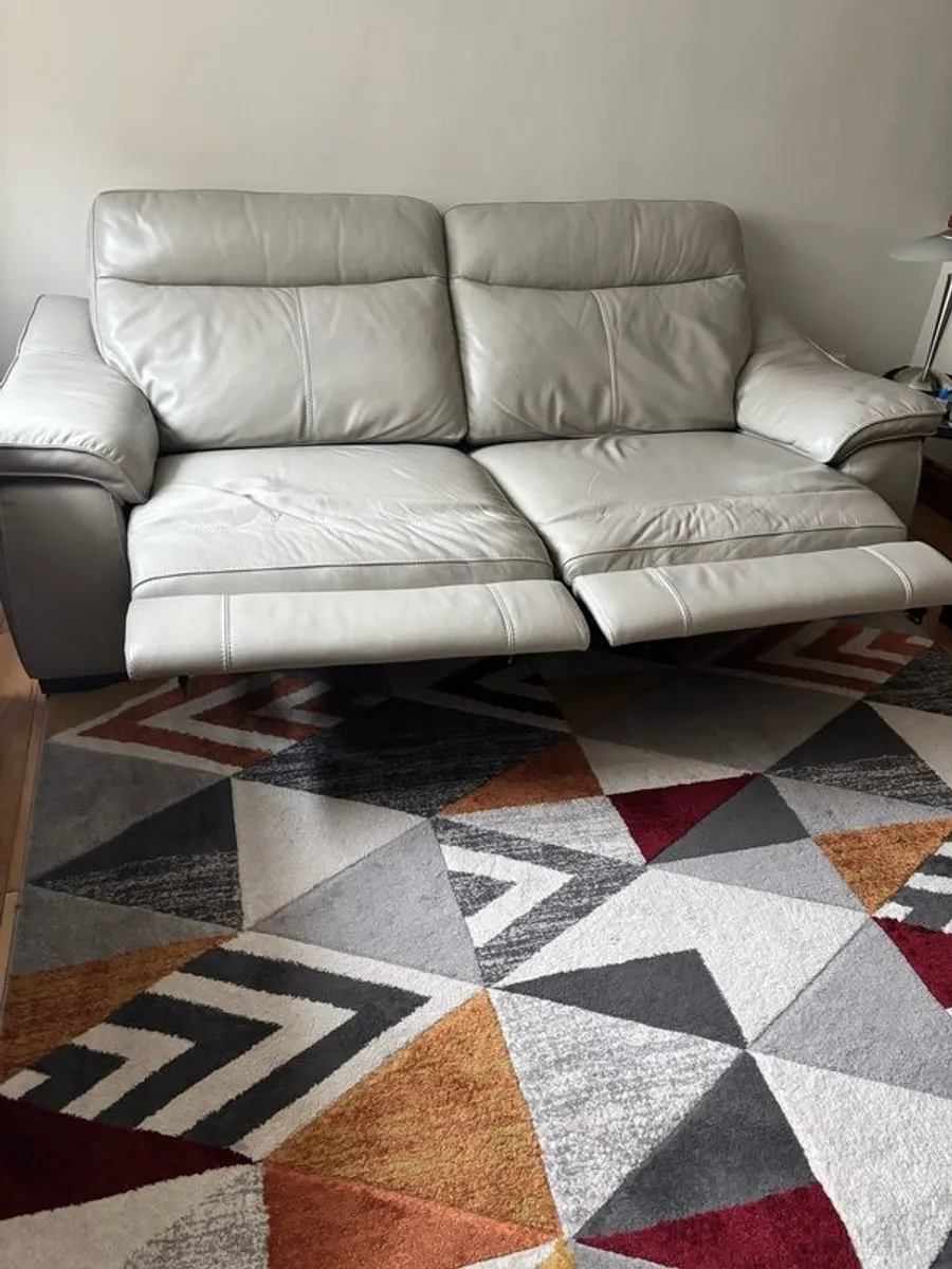 3 seater recliner - Image 1