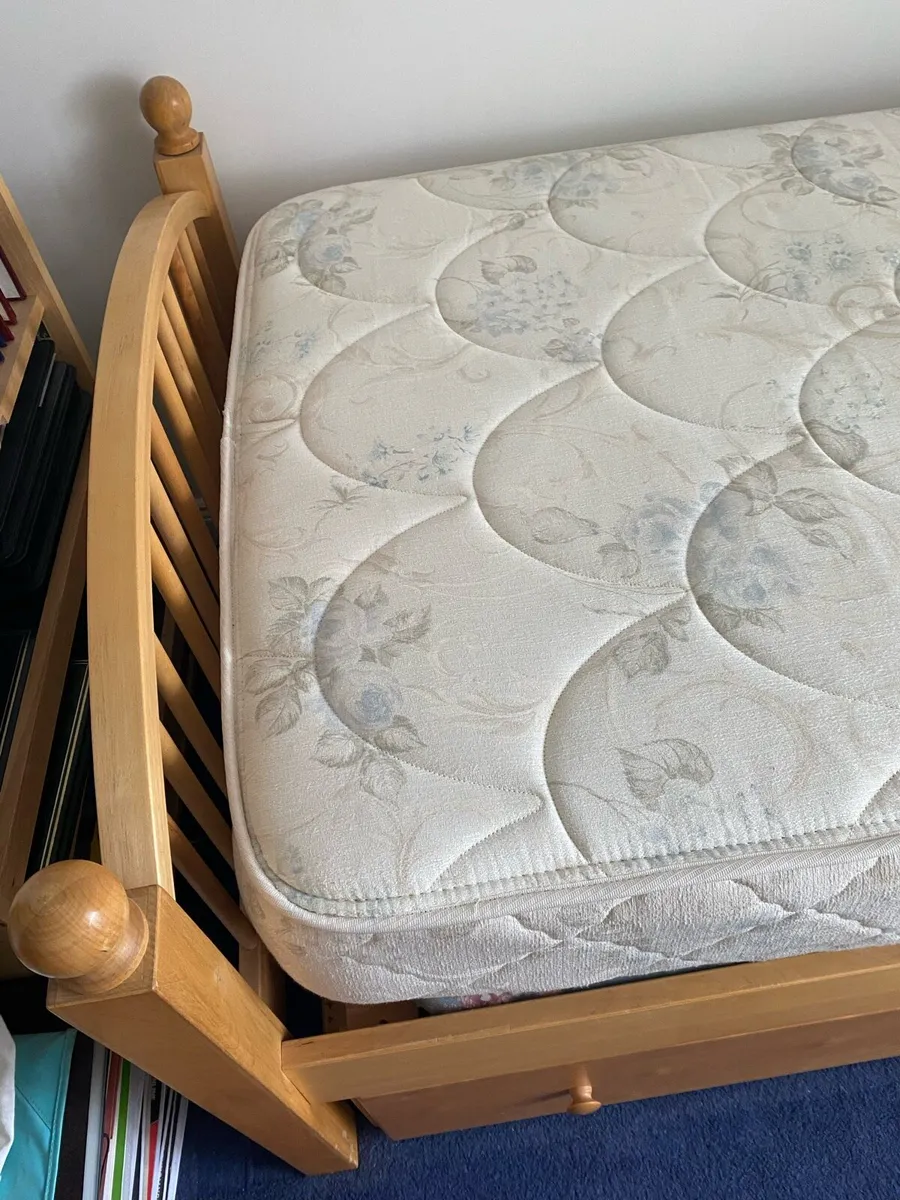 2 Solid Wood Single Beds, 1Trundle & Storage. - Image 3