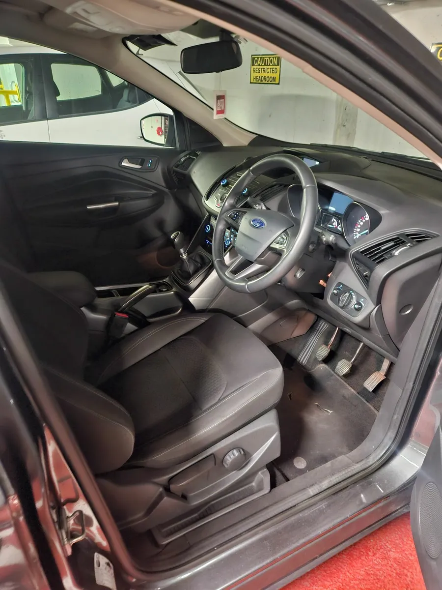 Ford Kuga 2019 - Image 4