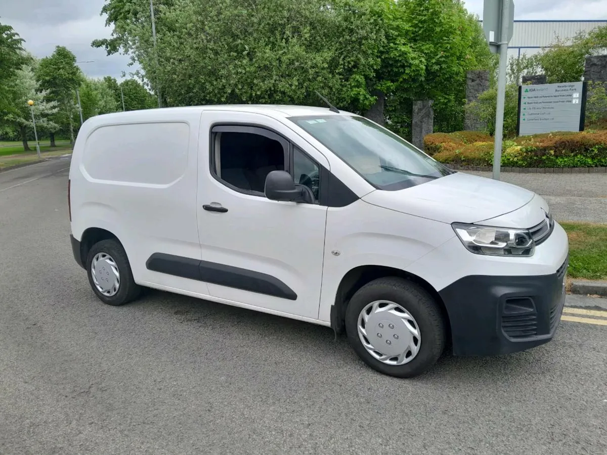 2021 Citroën berlingo - Image 1