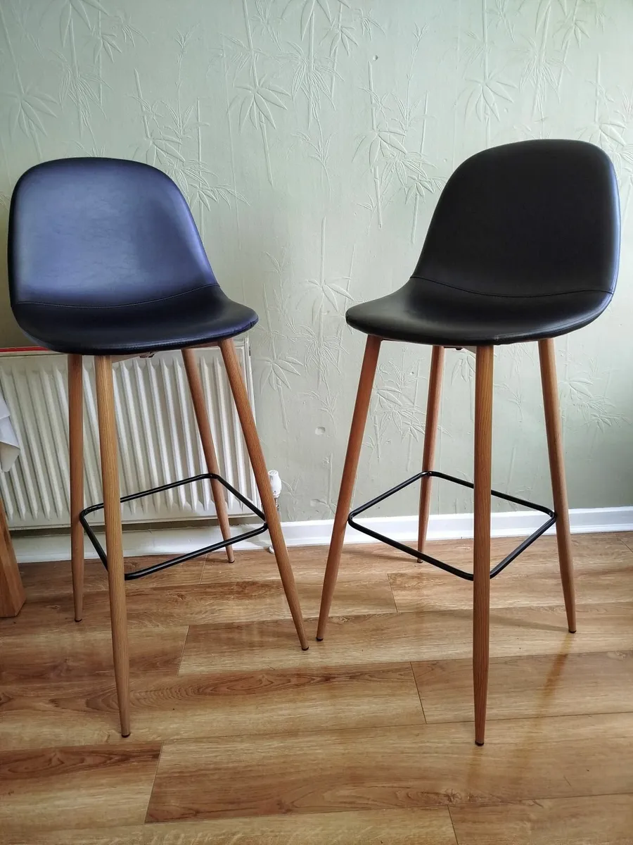 Breakfast Bar Stools