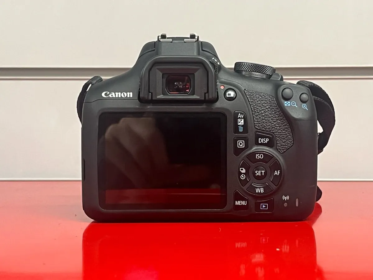 Canon EOS T7 Rebel/2000D - Image 4