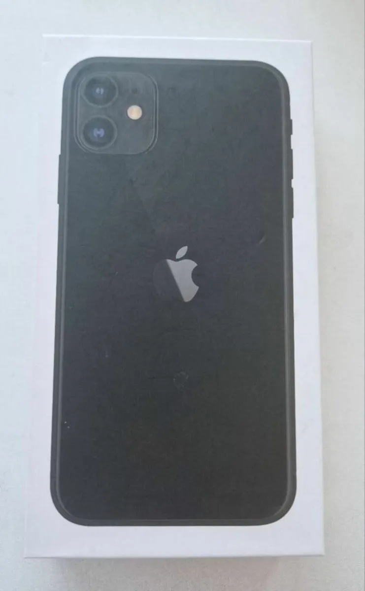 iPhone 11 - Image 3