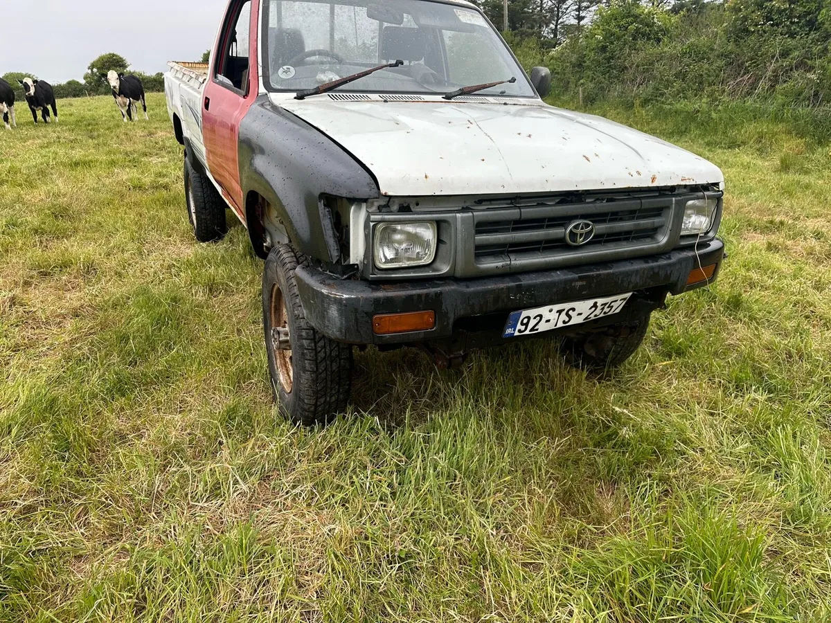 Toyota Hilux 1992 2.4 Hilux - Image 2