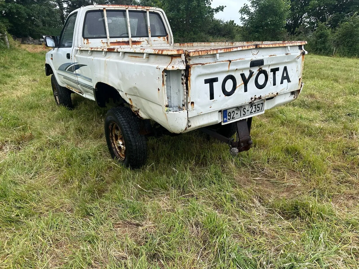 Toyota Hilux 1992 2.4 Hilux - Image 4