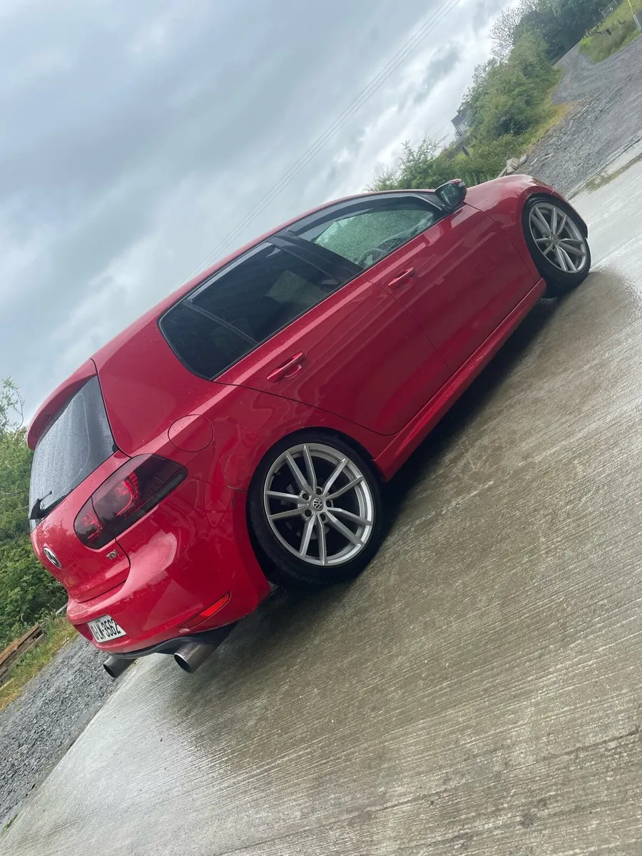 Car - Image 3