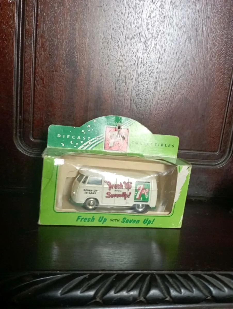 V W COLLECTION  DIE-CAST MODLES ,€25 EACH - Image 3