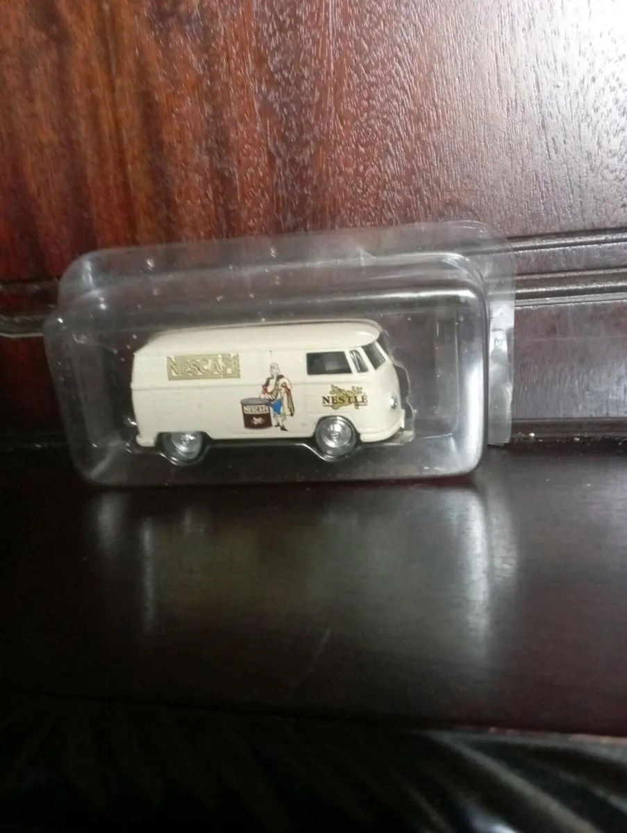 V W COLLECTION  DIE-CAST MODLES ,€25 EACH - Image 4