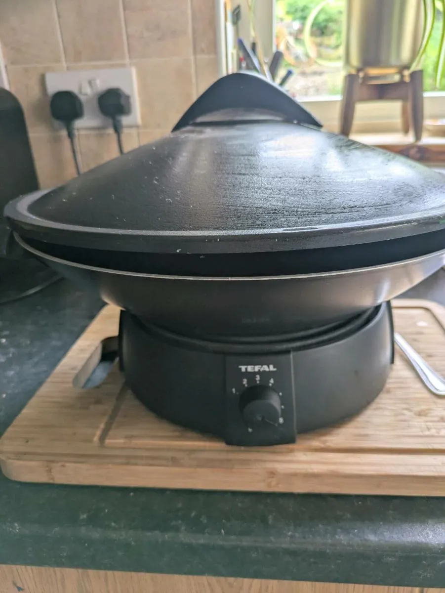 Electric wok - Image 1