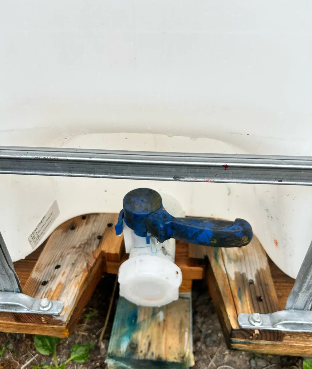 Tank - Image 3