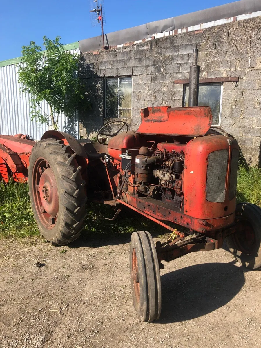 Tractor and class 44 bailer - Image 4