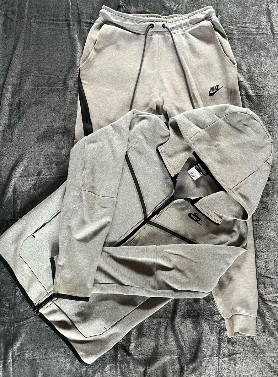Nike Tech Fleece