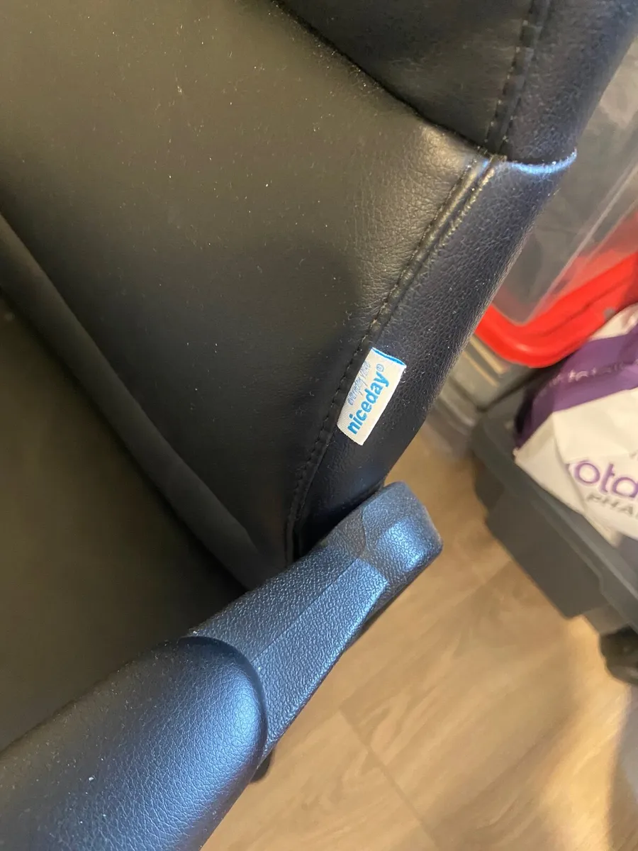 Office chair - Image 3