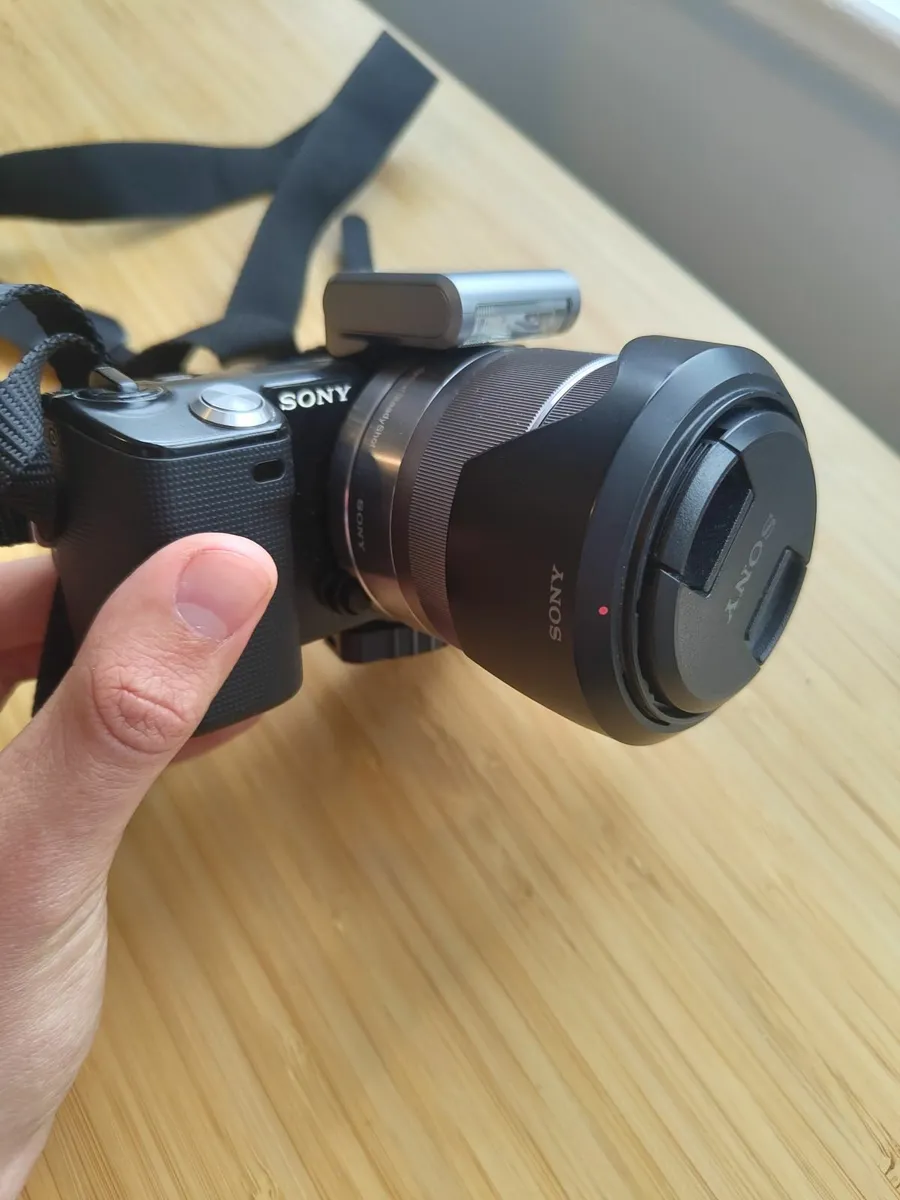 Sony nex5 - Image 1