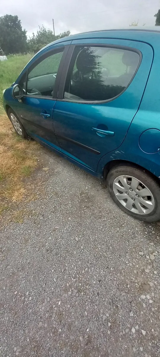 Peugeot 207 2008 - Image 2