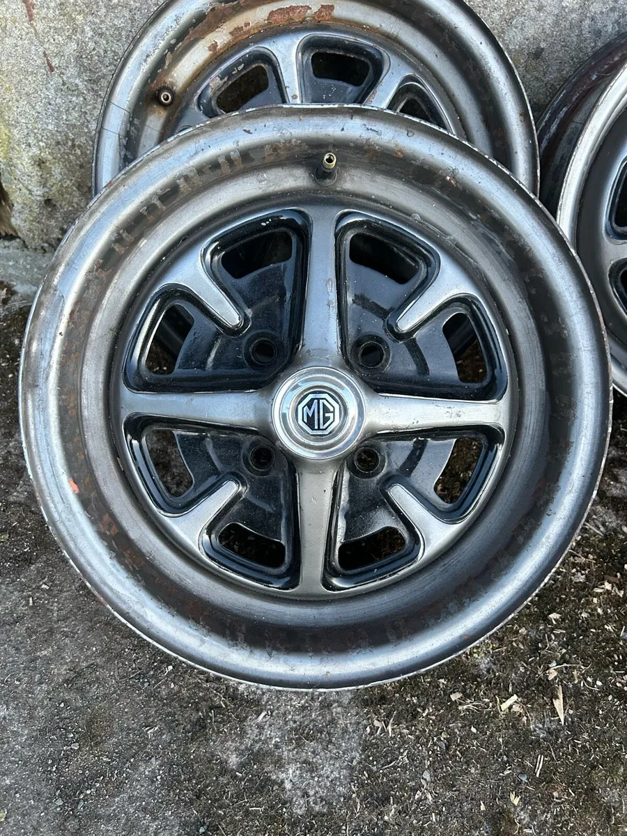 MG Midget Wheel Rims - Image 1