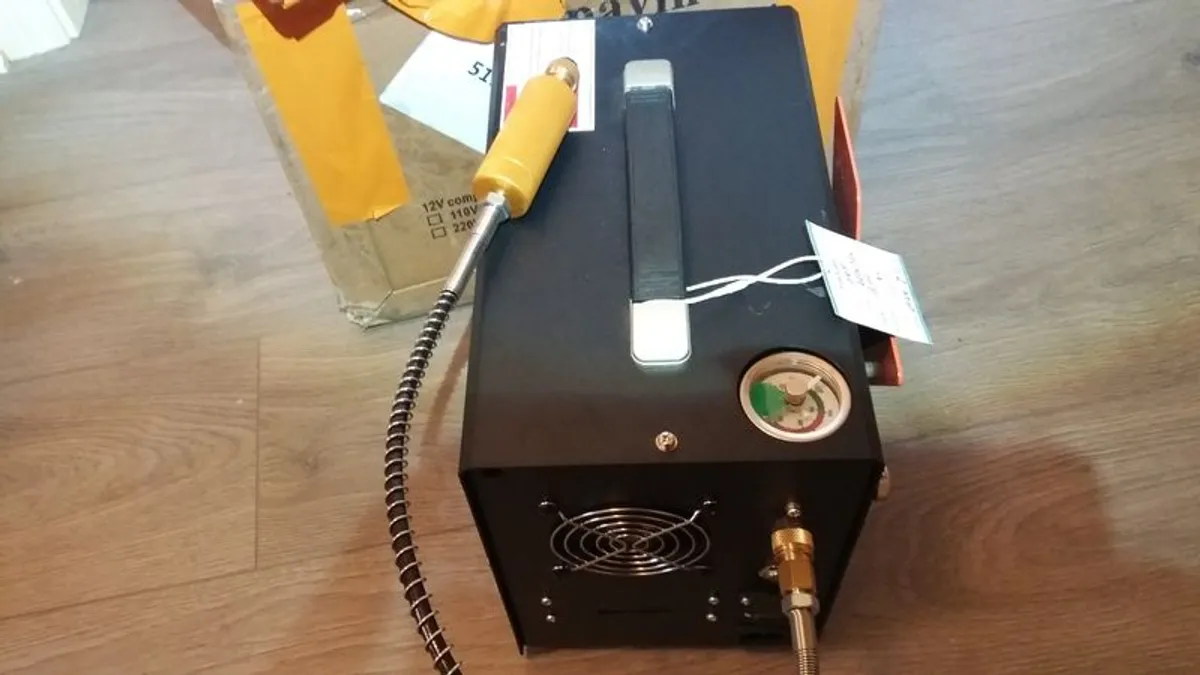 PCP Air Compressor 4500PSI Auto-Stop Airgun Compressor Built-in Converter 300 Watt - Image 2
