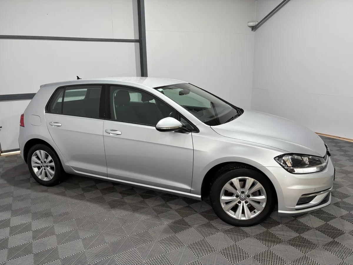 19 Volkswagen Golf Comfortline 1.6 TDI NCT 03/27 - Image 3