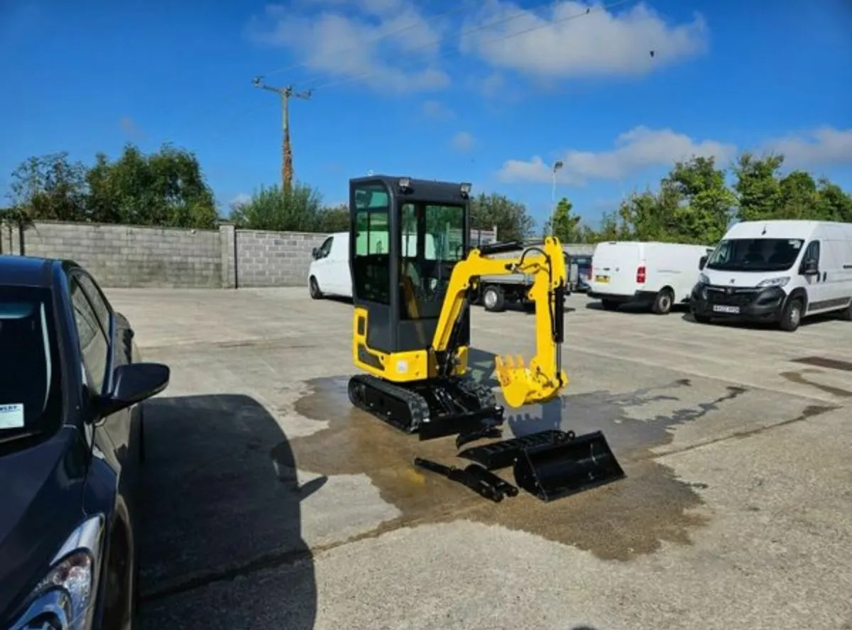 Special Offer Fully.. Cabbed Micro Digger Package. - Image 4