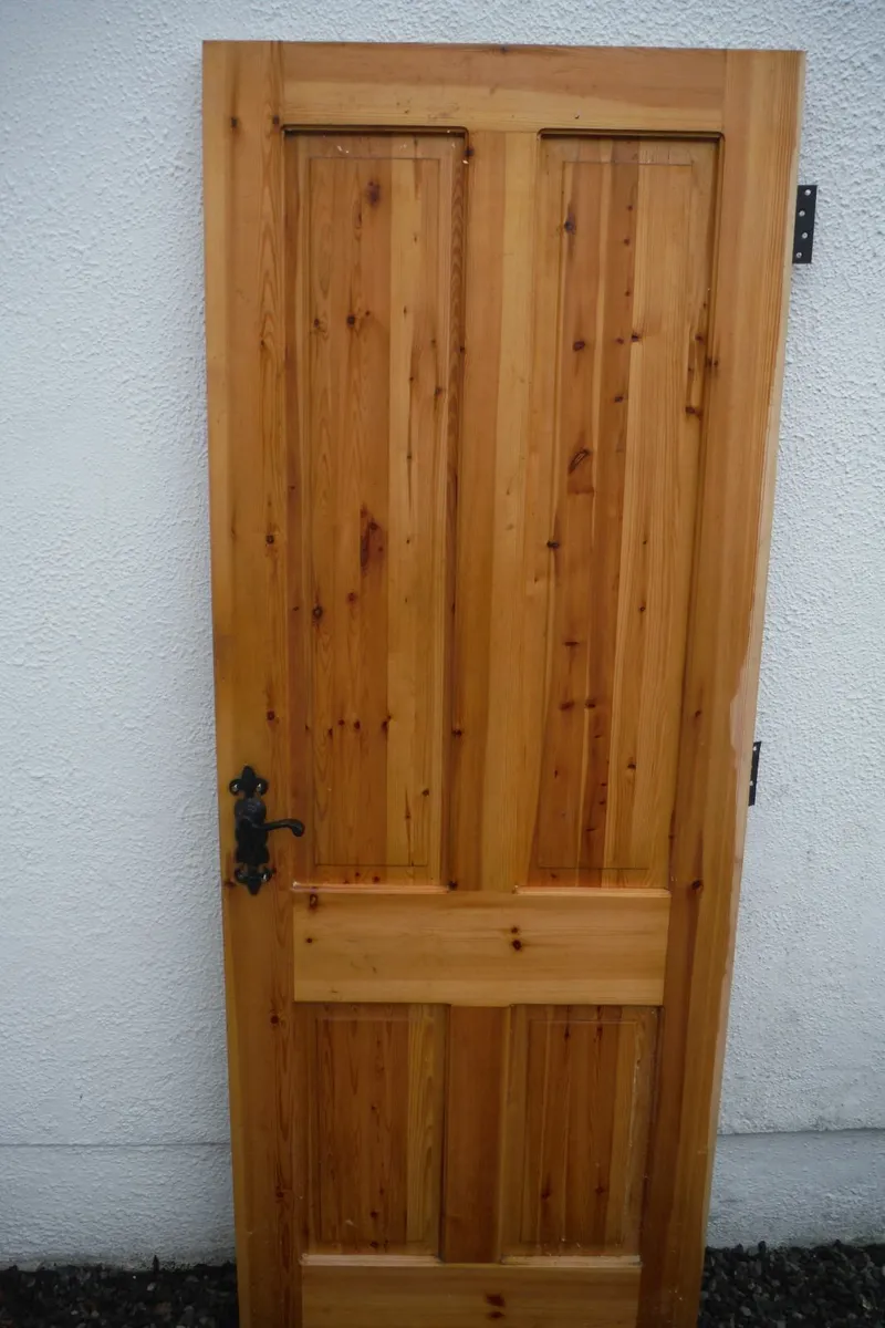 Pine Door - Image 1