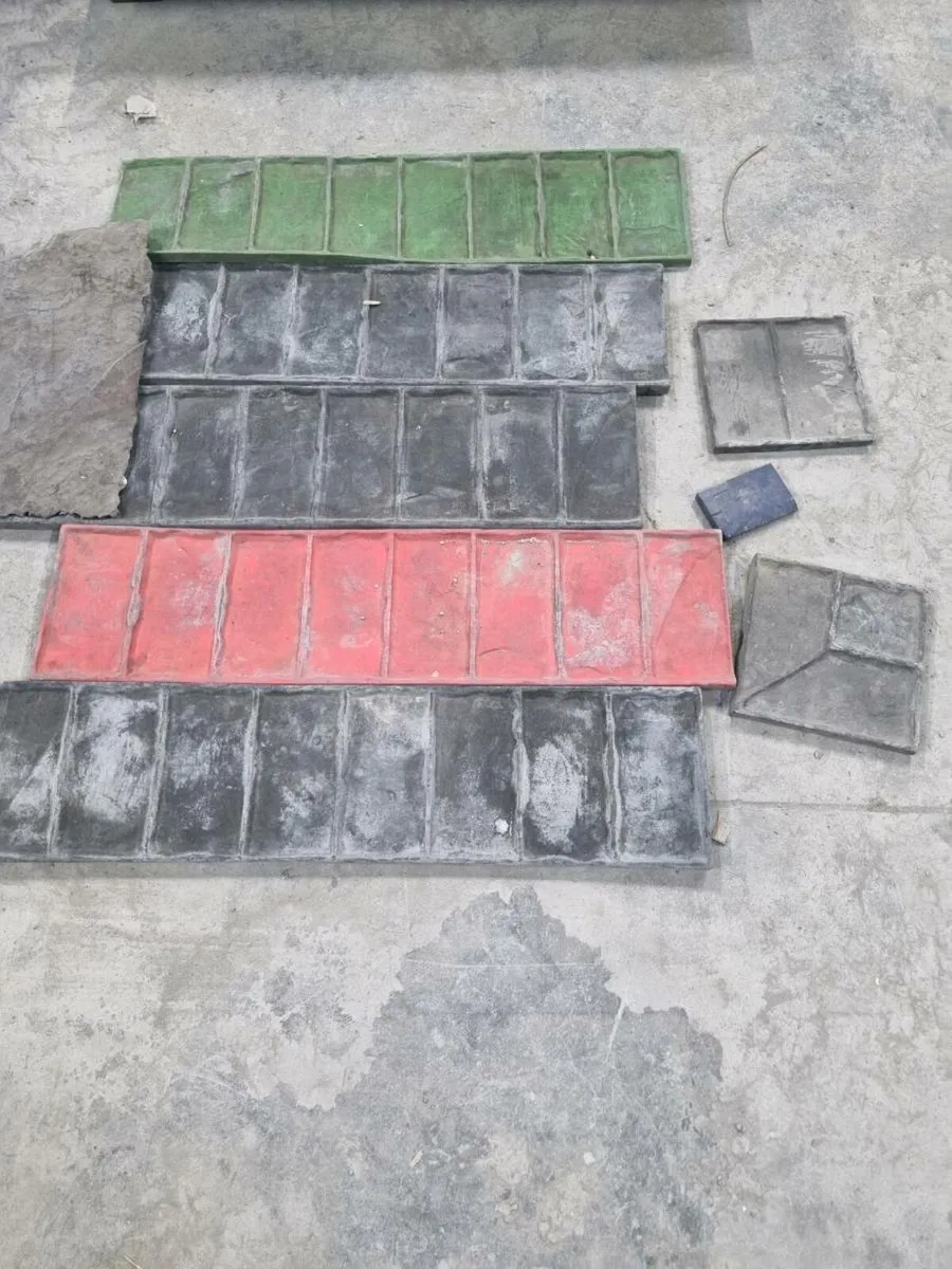 Imprinted concrete brick border mats - Image 3