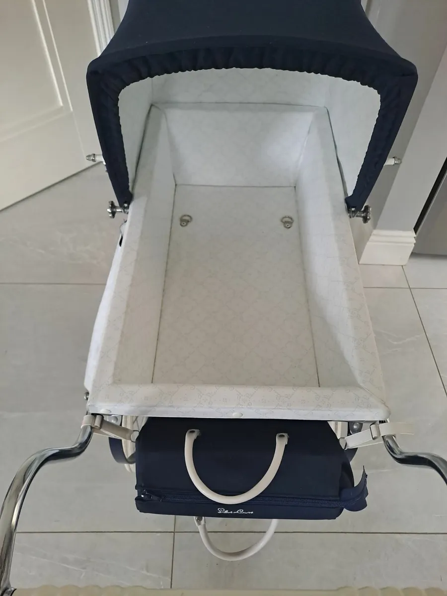 Silver Cross Dolls Pram - Image 2