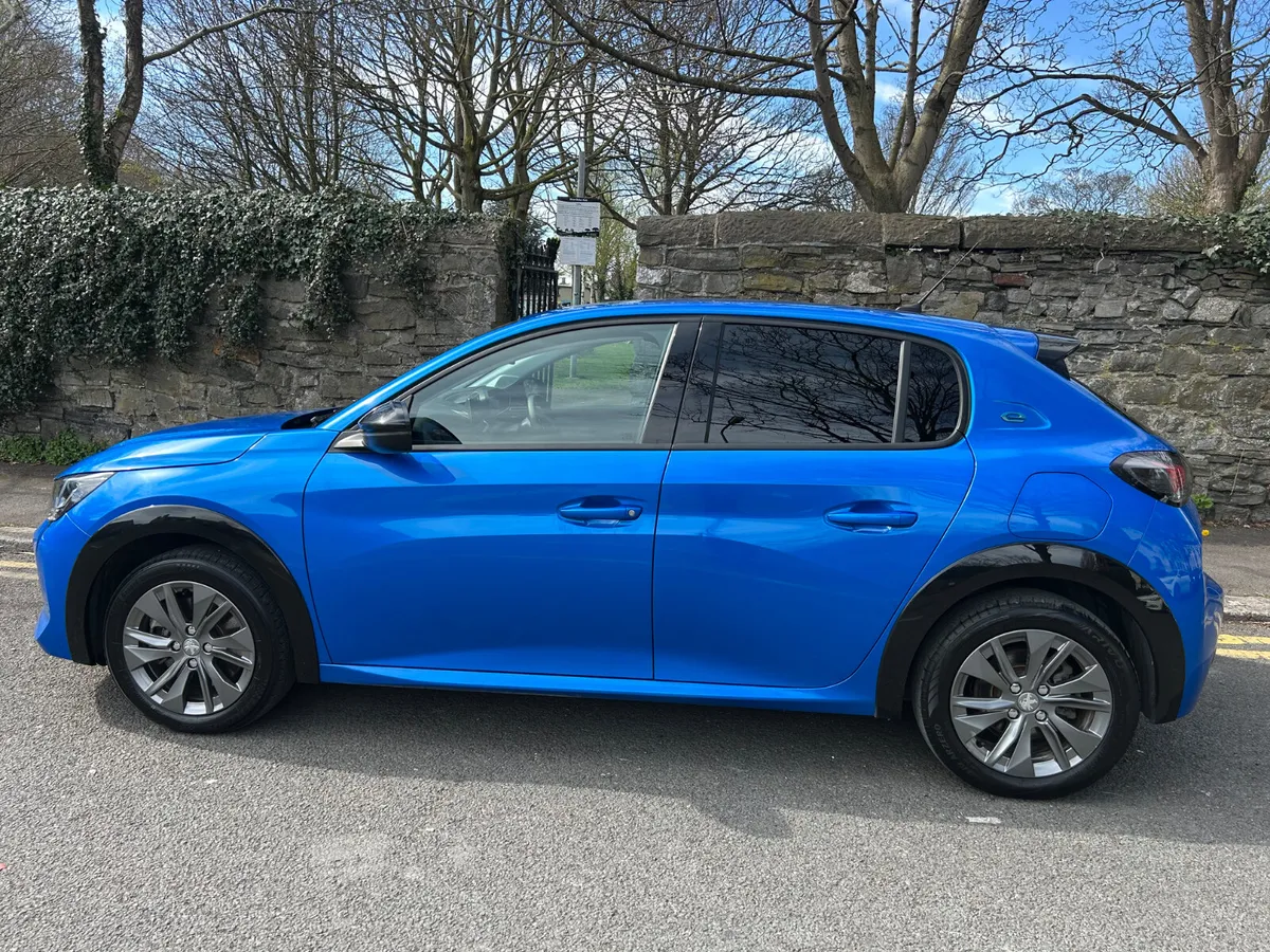 2023 PEUGEOT 208 ELECTRIC PARKING CAMERA - Image 3