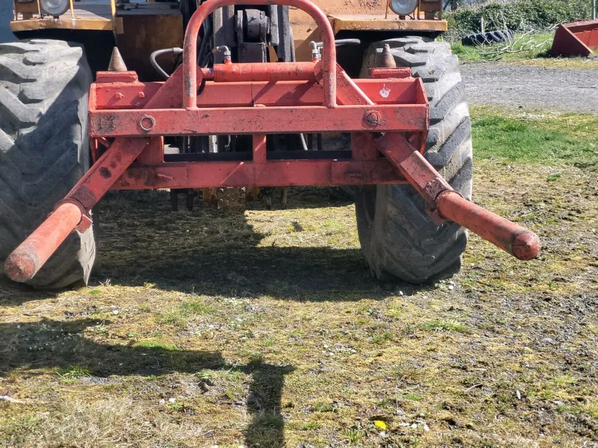 Bale stacker - Image 2