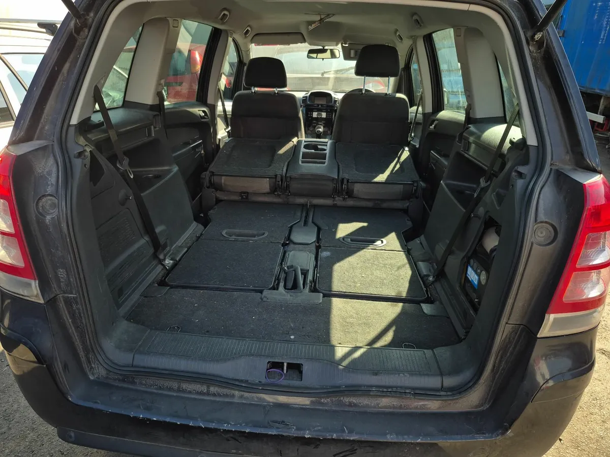 Vauxhall Zafira 2011 - Image 2