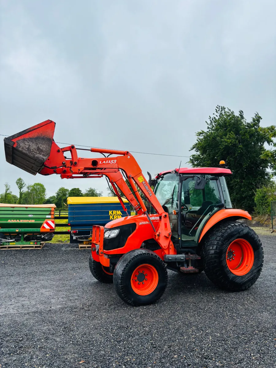 Kubota M6040 tractor - Image 3