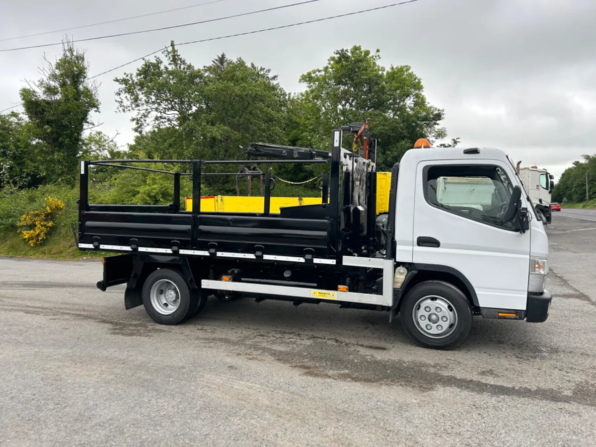 2019 Mitsubishi canter 7.5 ton manual tipper - Image 4