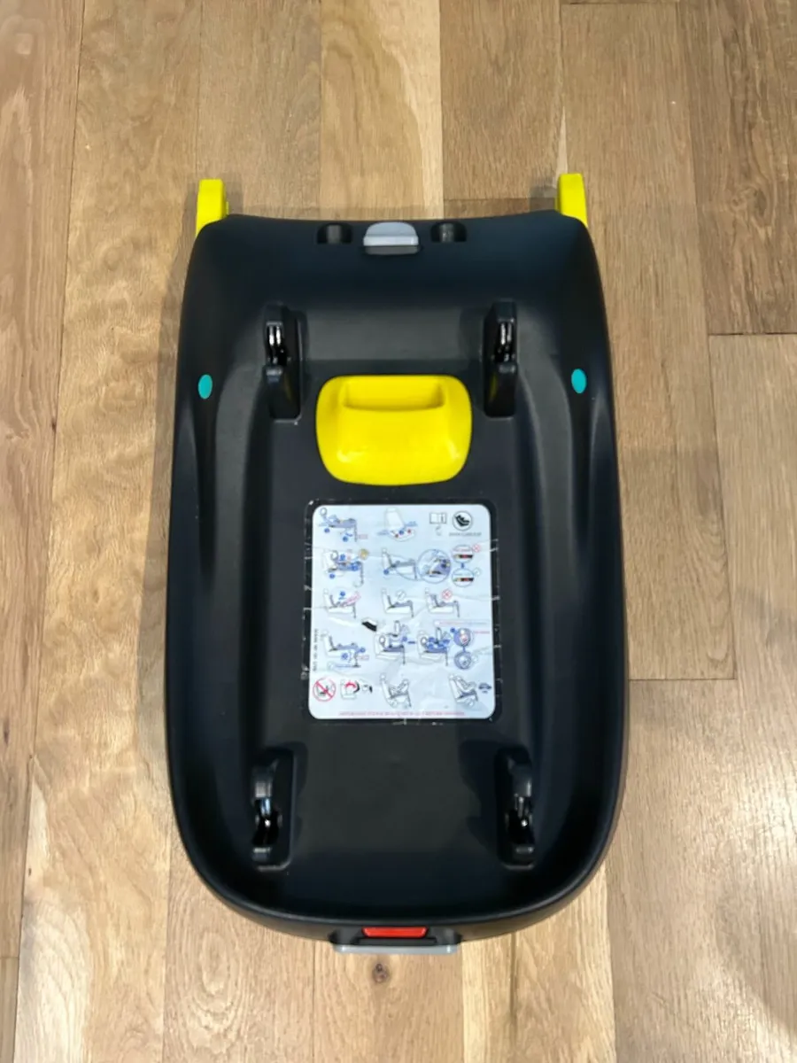 Baby Elegance Infant / Baby Car Seat & Isofix base - Image 2