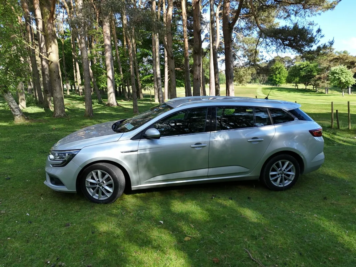 Renault Megane Sport Tourer Dynamique 2018 - Image 3