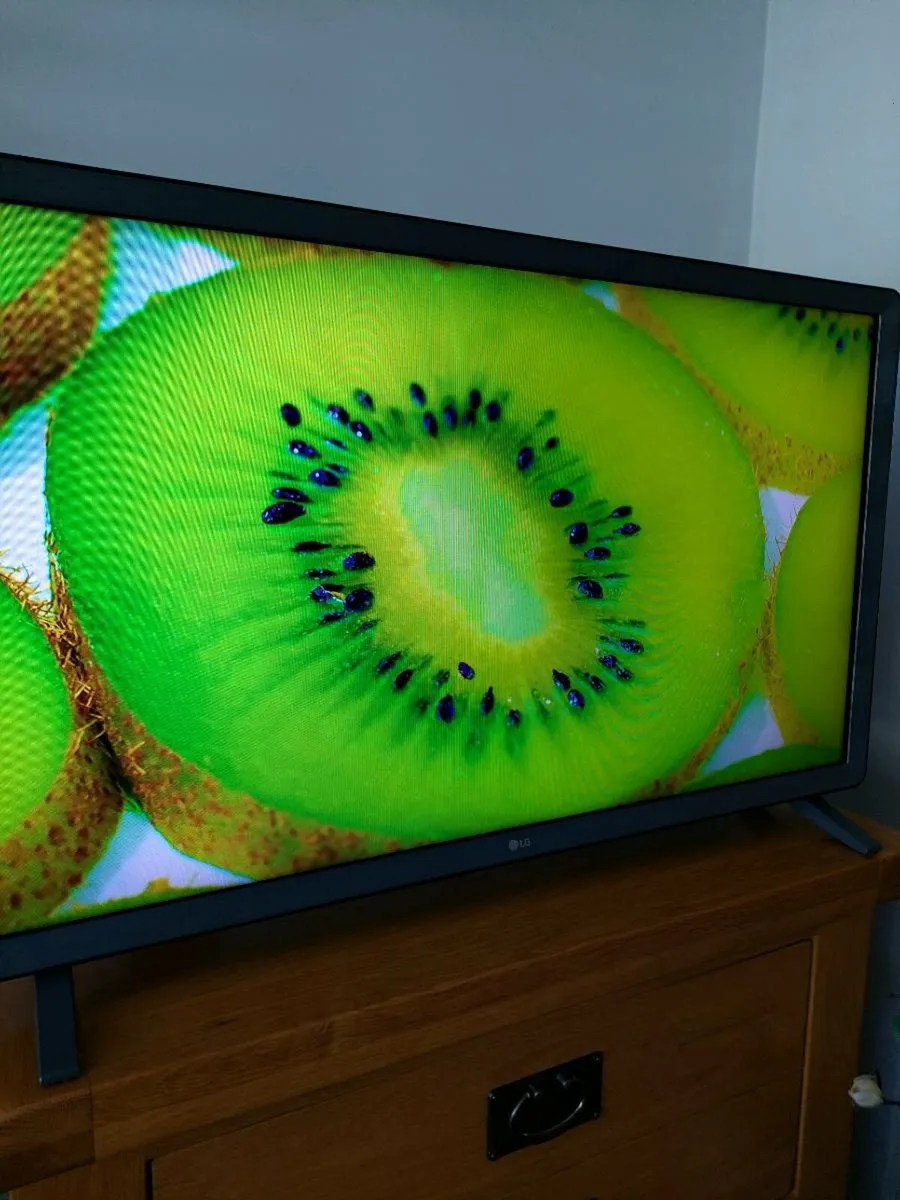 LG Smart HDR Tv - Image 1