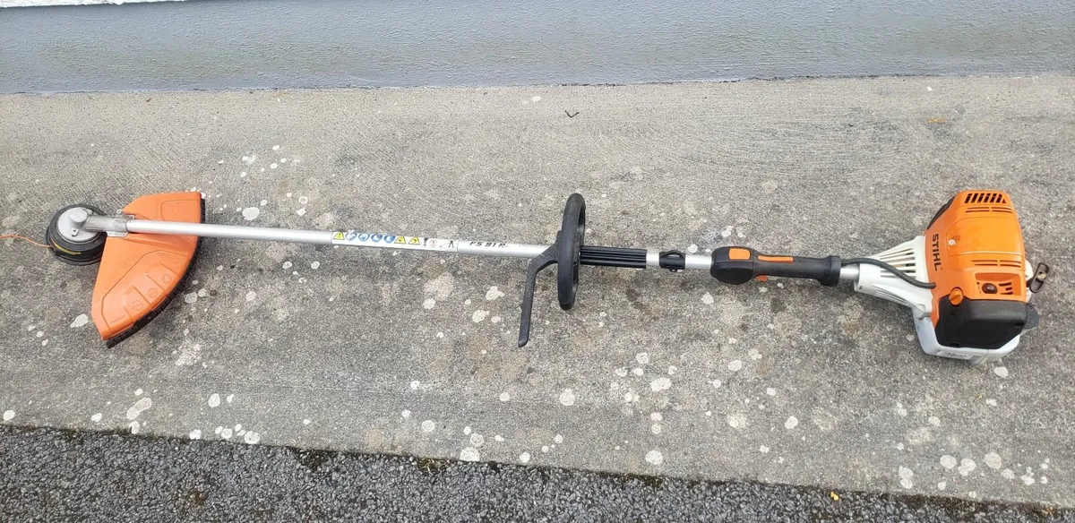 stihl fs91r strimmer as new vgc - Image 1