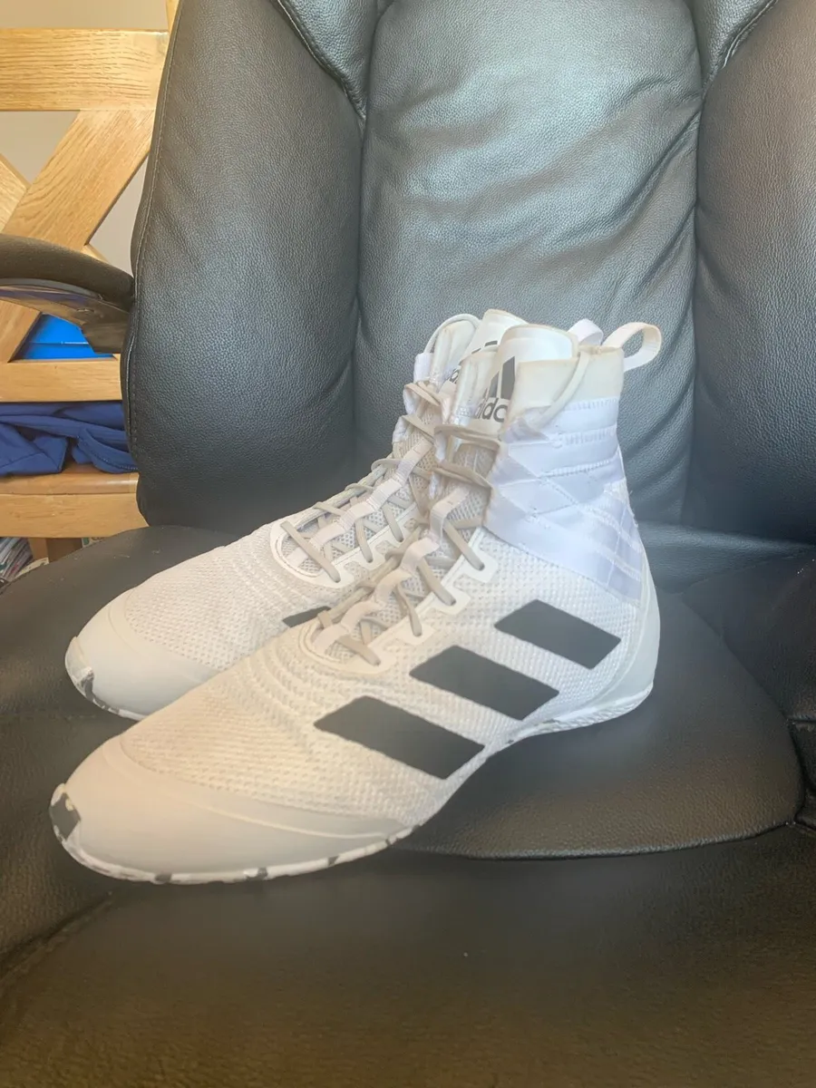 Adidas boxing boots - Image 1