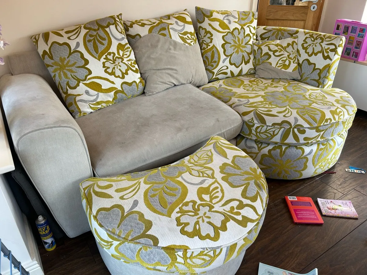 Couch - Image 1